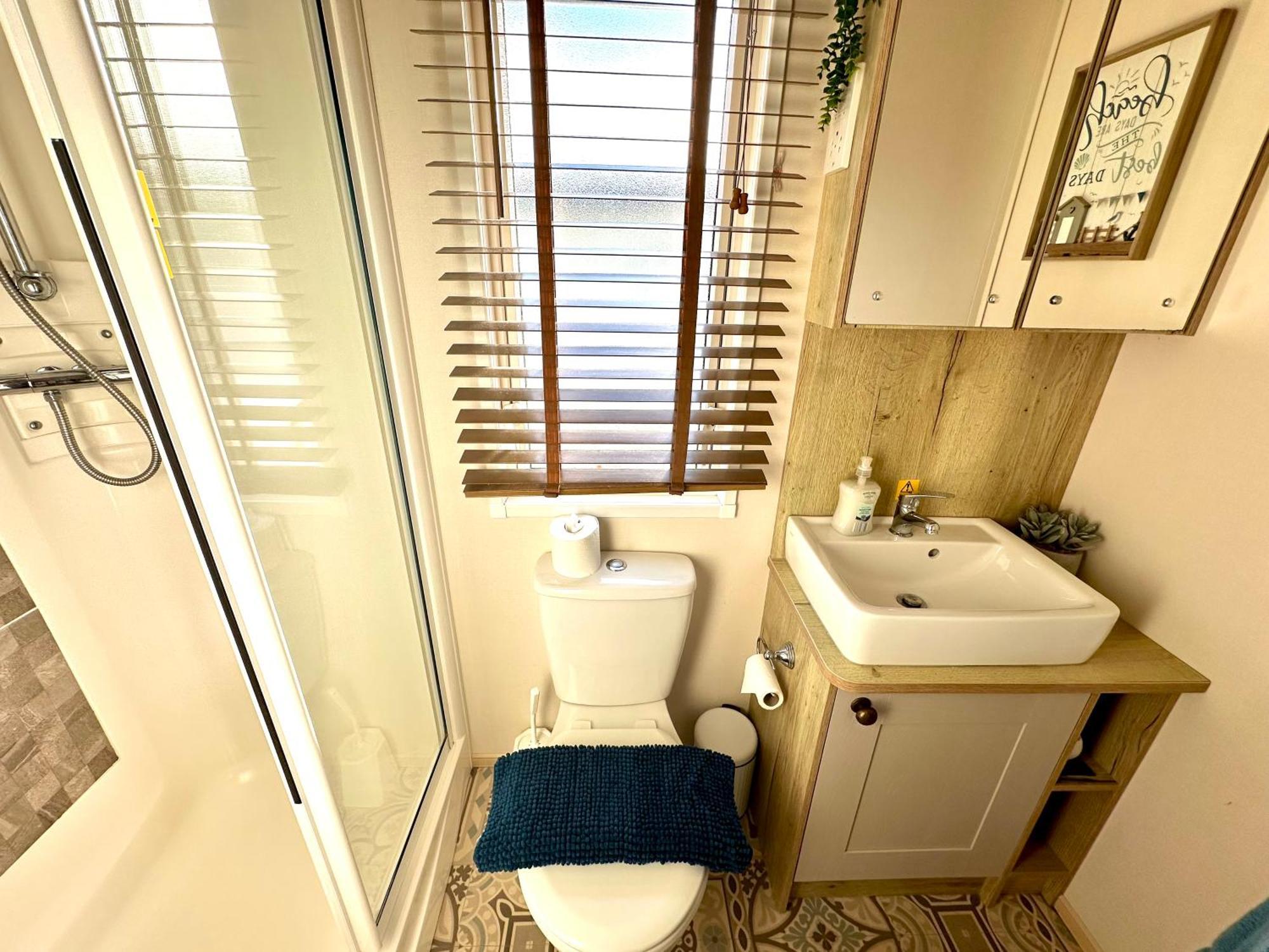 The Boat House, Hot Tub Lodge 南塞尔尼 外观 照片