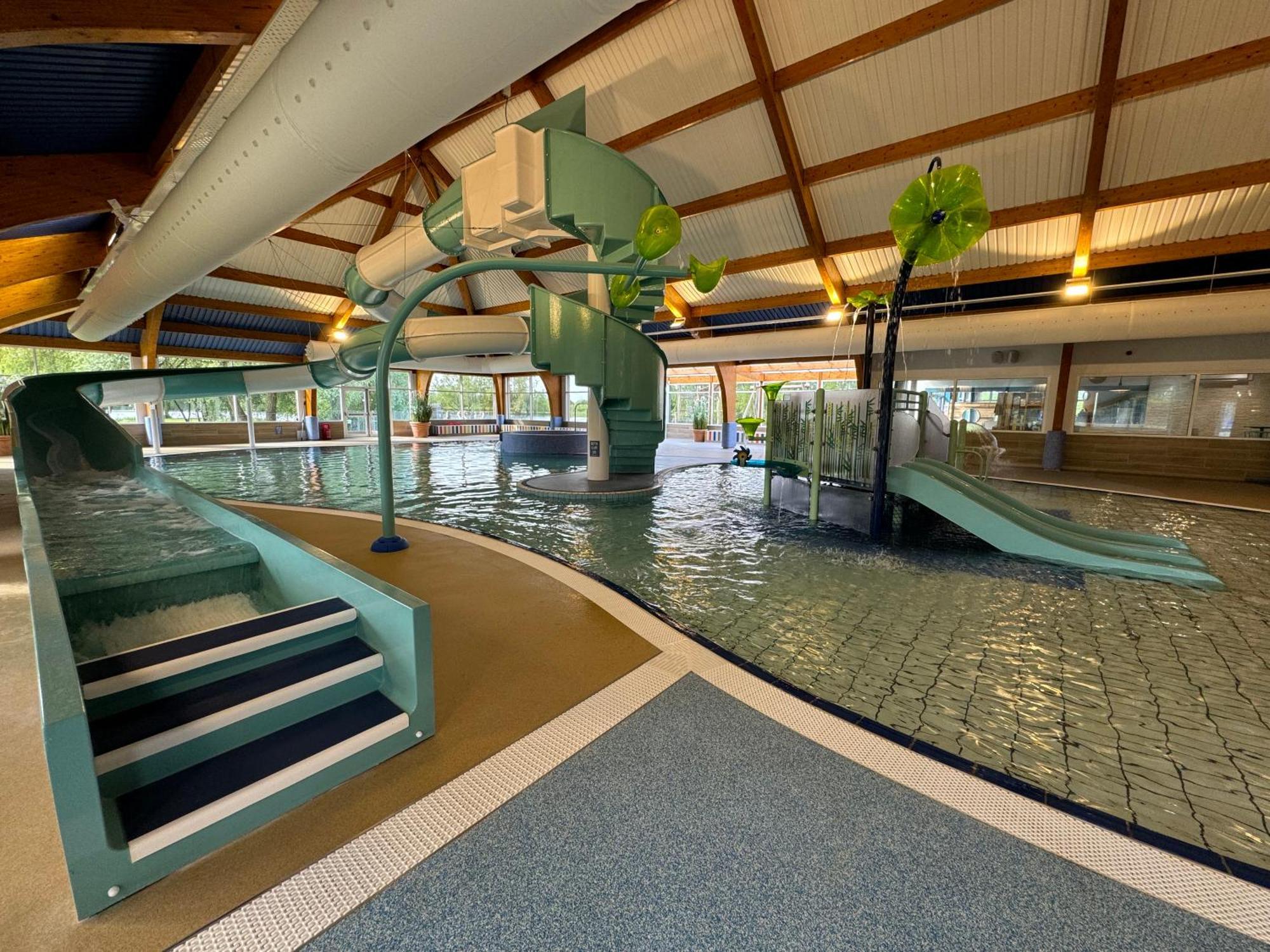 The Boat House, Hot Tub Lodge 南塞尔尼 外观 照片